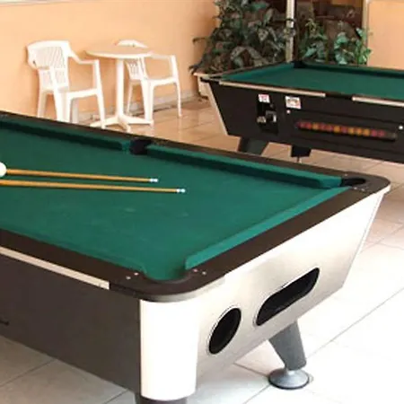 Princess Flora Otel Sgourou