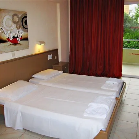 Отель Princess Flora 3*