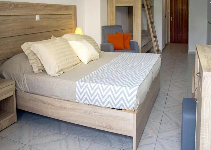 Princess Flora Hotel Sgourou