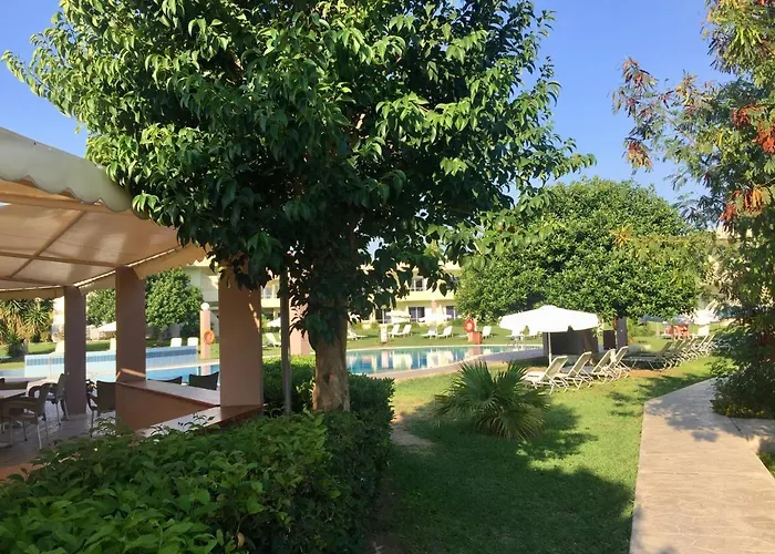 Princess Flora Hotel Sgourou