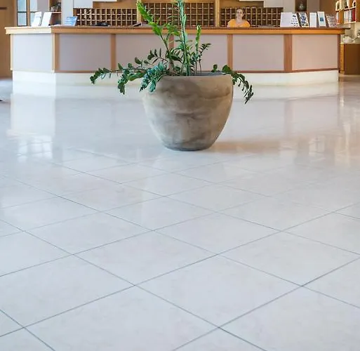 Princess Flora Hotel Sgourou